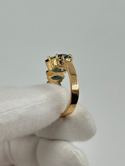 Кольцо с синими кристаллами