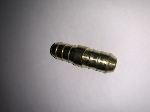 Трубка соединитель  елочка  для патрубков прямая D 14х14 (латунь) (Н.Челны)