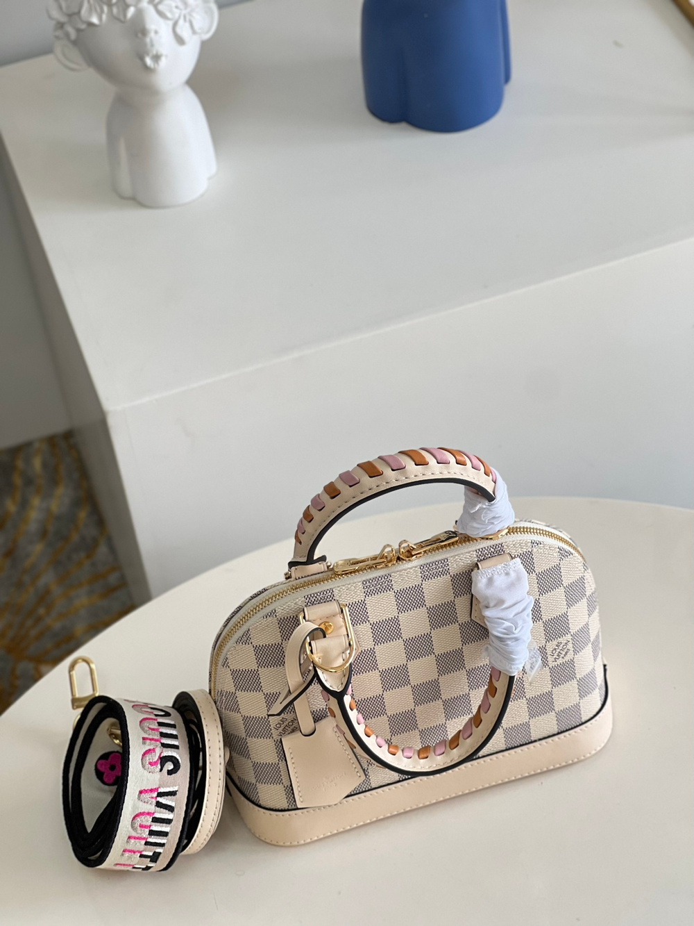 Louis Vuitton Alma BB