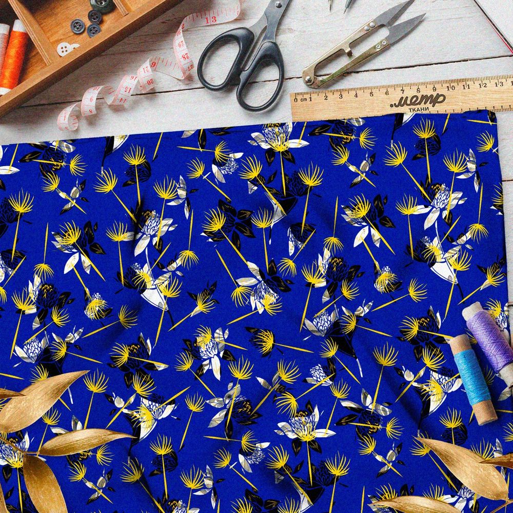 Ткань шелк Армани пустые стебои одуванчиков на синем фоне