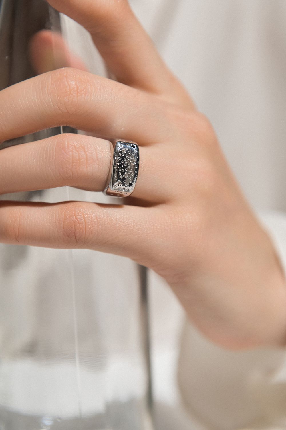 Кольцо 7 Crystals с топазом и шпинелью