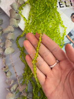 Стеклянные бусины галька, 3-5 мм, нить 80 см, Петрушка