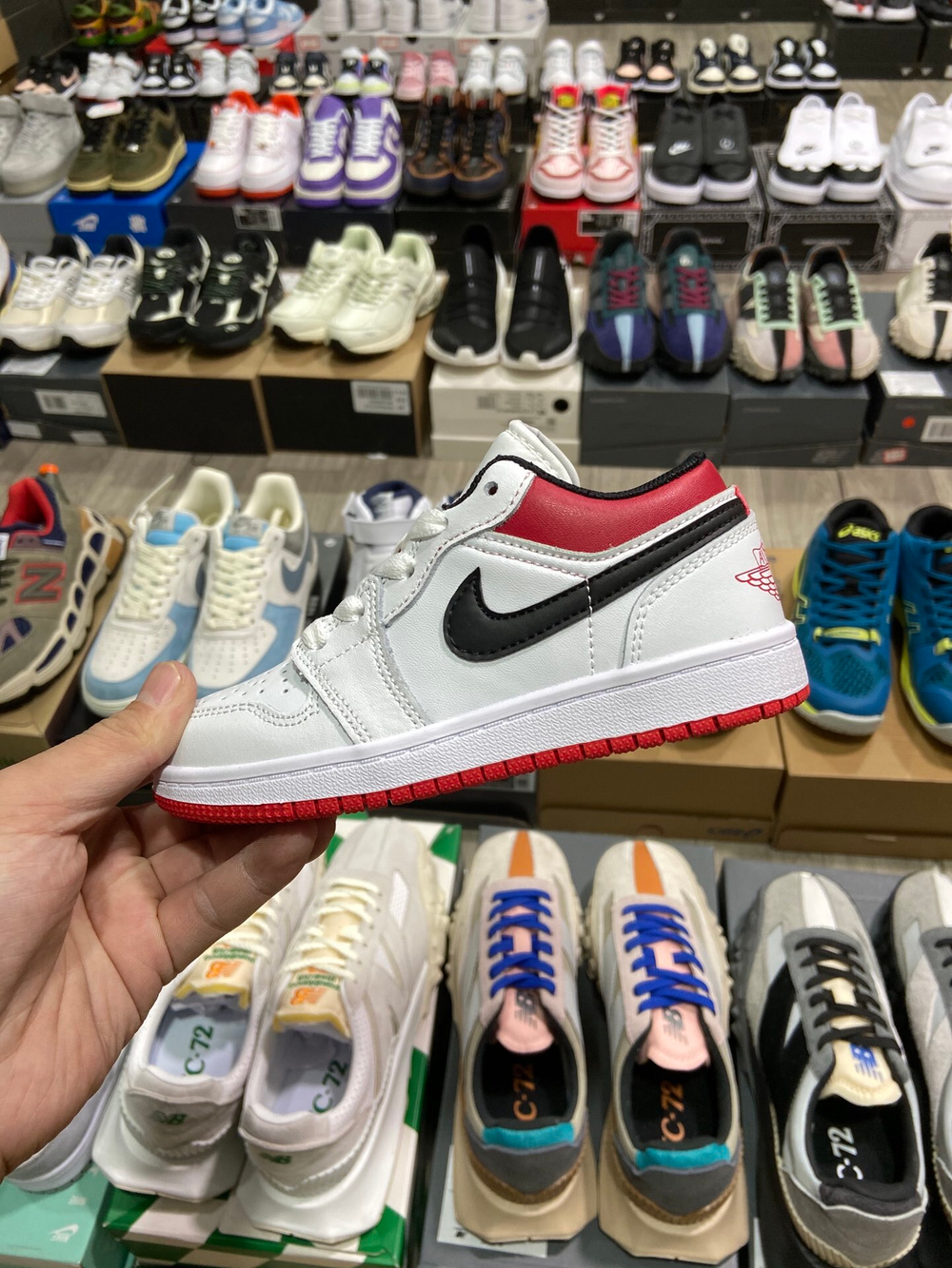 Jordan 1 Low White University Red Black