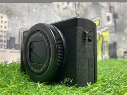Canon G7X Mark III