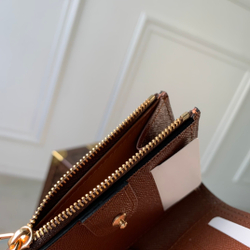 Louis Vuitton Lisa Wallet