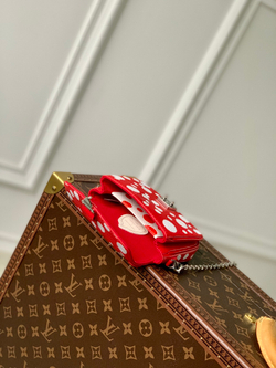 Louis Vuitton Micro Metis