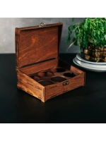 Подарочная коробка