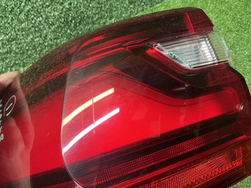 Фонарь левый внешний BMW X7 G07 (2019-2022)