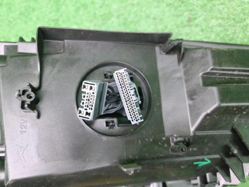 Фара левая Volvo XC60 2 (2021-н.в.) LED