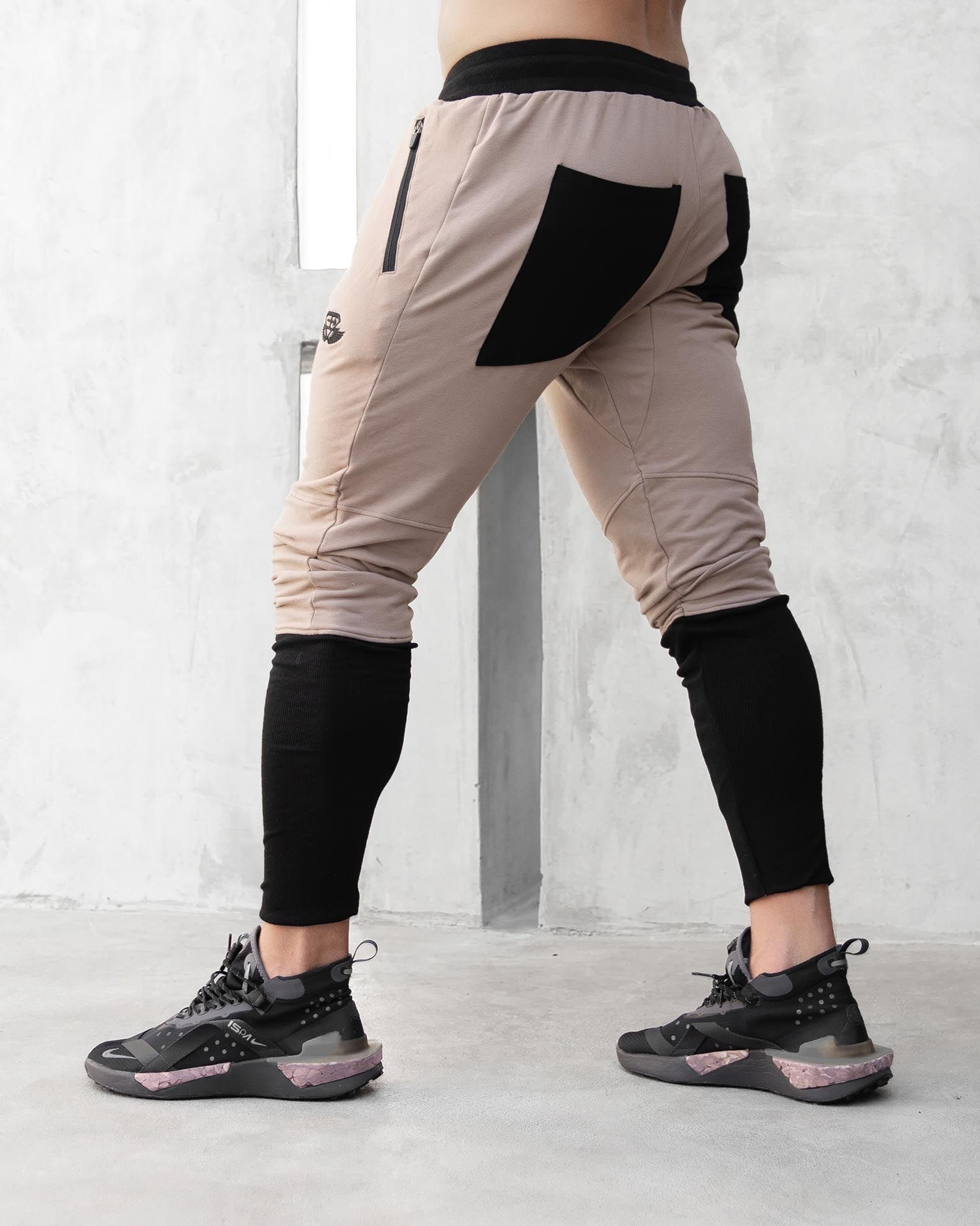 Штаны BODY ENGINEERS Tulum Jogger Dune Sand