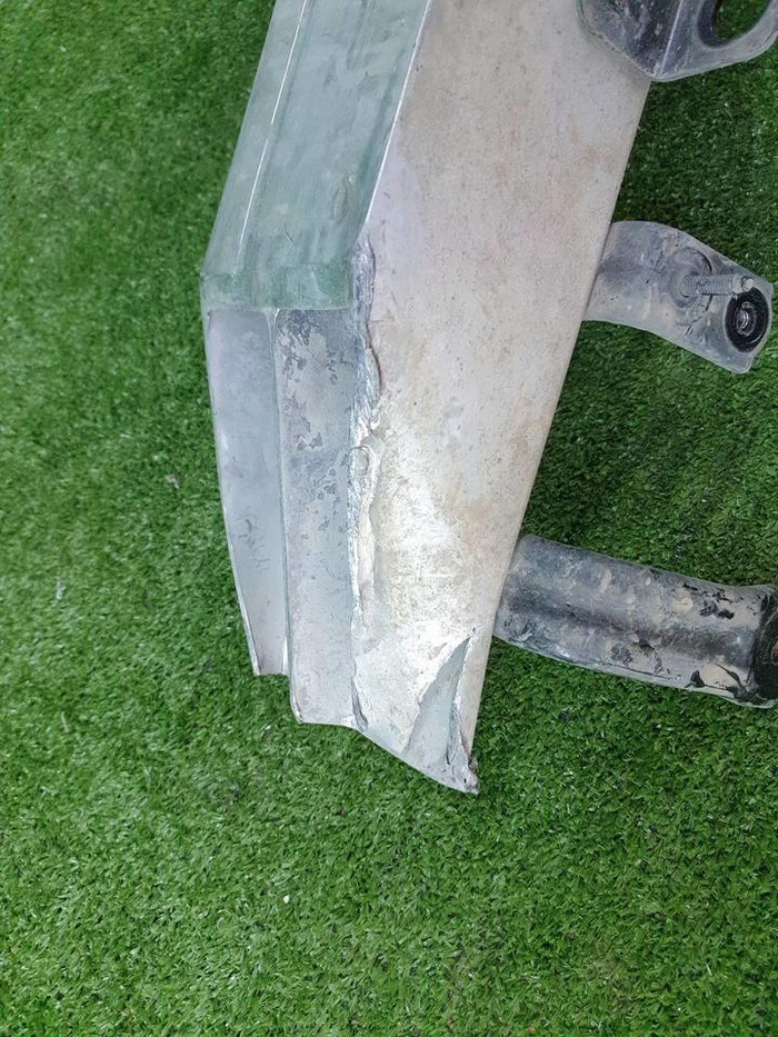 Усилитель передний Toyota Land Cruiser 300 (2021-н.в.)