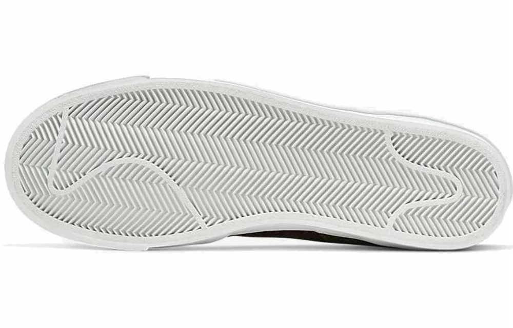 Кроссовки Nike Drop-Type Mid