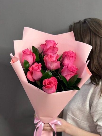 Букет из 7 розовых роз