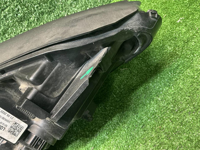 Фара левая KIA Sportage 4 QL (2016-2018) галоген