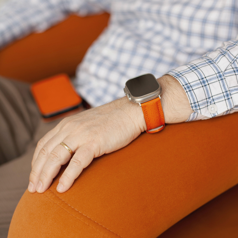 Ремешок Ultra iWatch 49mm из кожи Saffiano оранжевого цвета