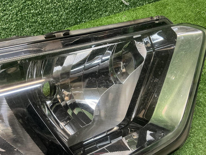 Фара правая Lada Niva Travel (20-нв) галоген