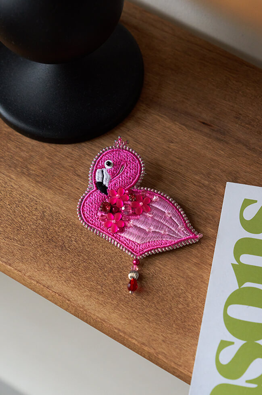 8365 Брошь (фуксия)