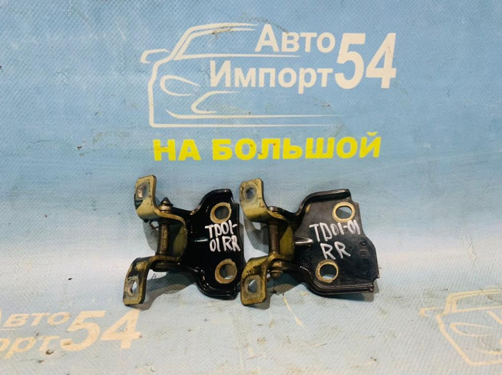 Петля двери задней правой SUZUKI ESCUDO 1996