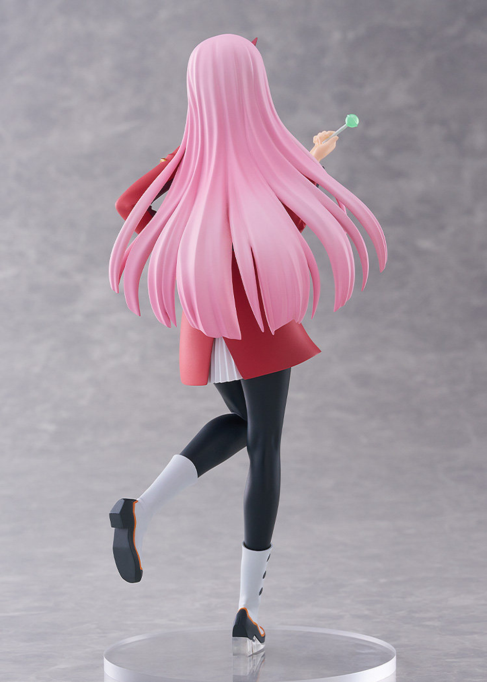 Зеро Ту / Zero Two