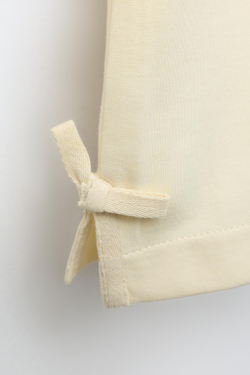 ZARA ТОЛСТОВКА С БАНТАМИ И СЕРДЦЕМ, ЦВЕТ СЛИВОЧНОГО МАСЛА