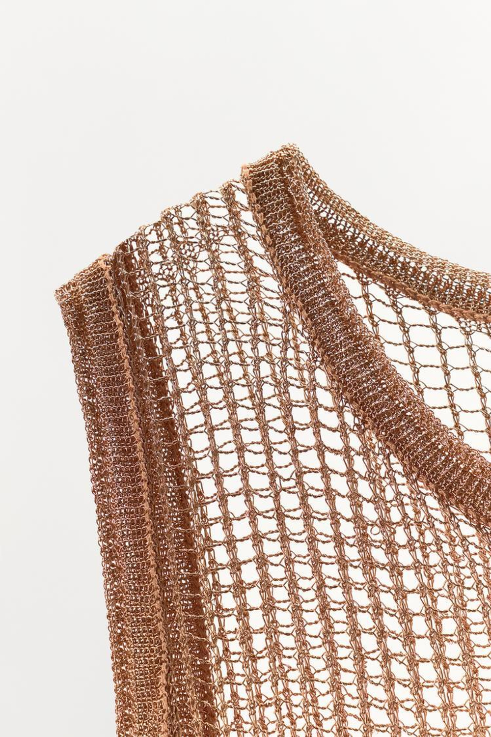 ZARA ПЛАТЬЕ RED С МЕТАЛЛИЗИРОВАННОЙ НИТЬЮ, СВЕТЛО-КОРИЧНЕВЫЙ