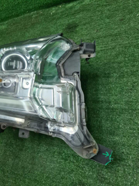 Фара правая Toyota Land Cruiser 200 (15-21) LED