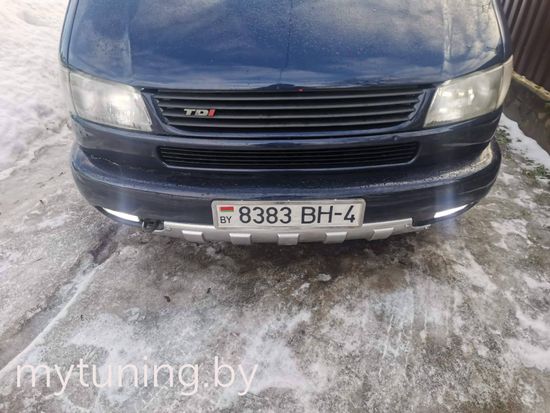 Решетка радиатора BLACK для VW T4 косой