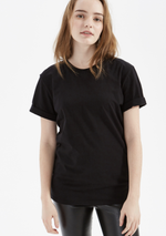 Свободная футболка