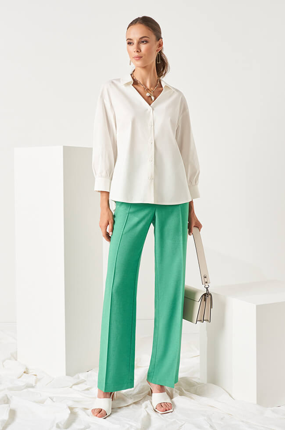 22821 Блузка женская (белый)