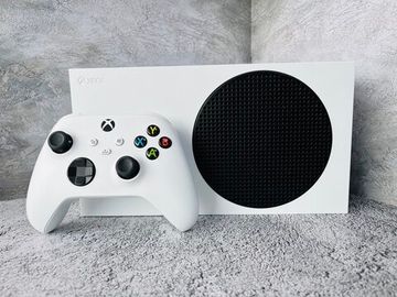 Игровая приставка XBOX Series S 512GB Б/У S/N: 220205223117 (Как новая)