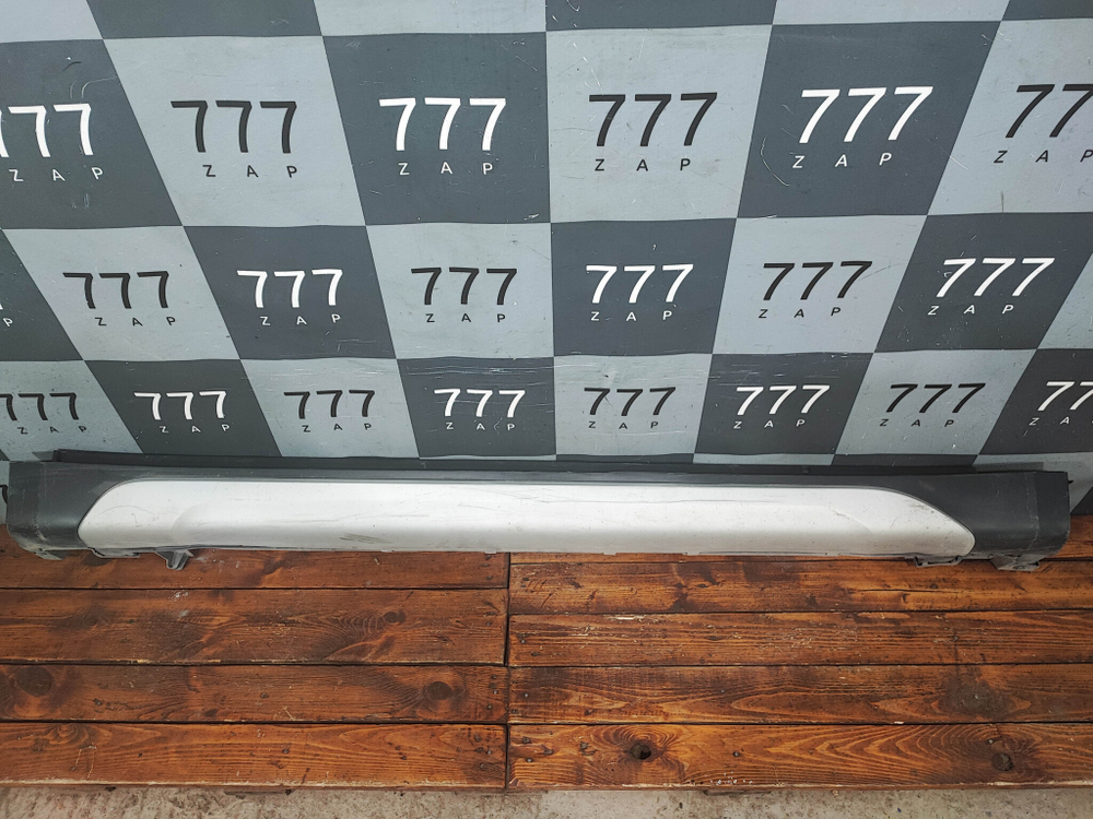 Накладка порога правого Suzuki SX4 2 13-22 Б/У Оригинал 7723161M0