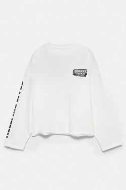 PULL&BEAR Футболка с длинными рукавами "Stranger Things ", цвет льда