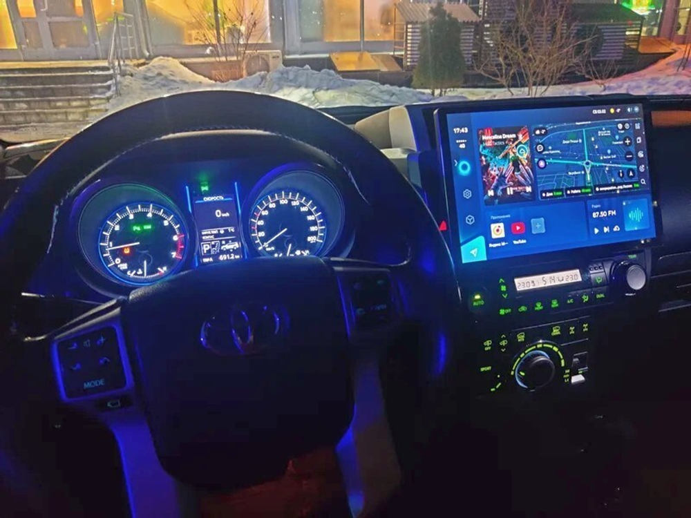 Магнитола для Toyota Land Cruiser Prado 150 2014-2017 (рамка 10) - FarCar BX877 монитор 13" 2K QLED на Android 13, TS10, 6+128, CarPlay, 4G SIM-слот