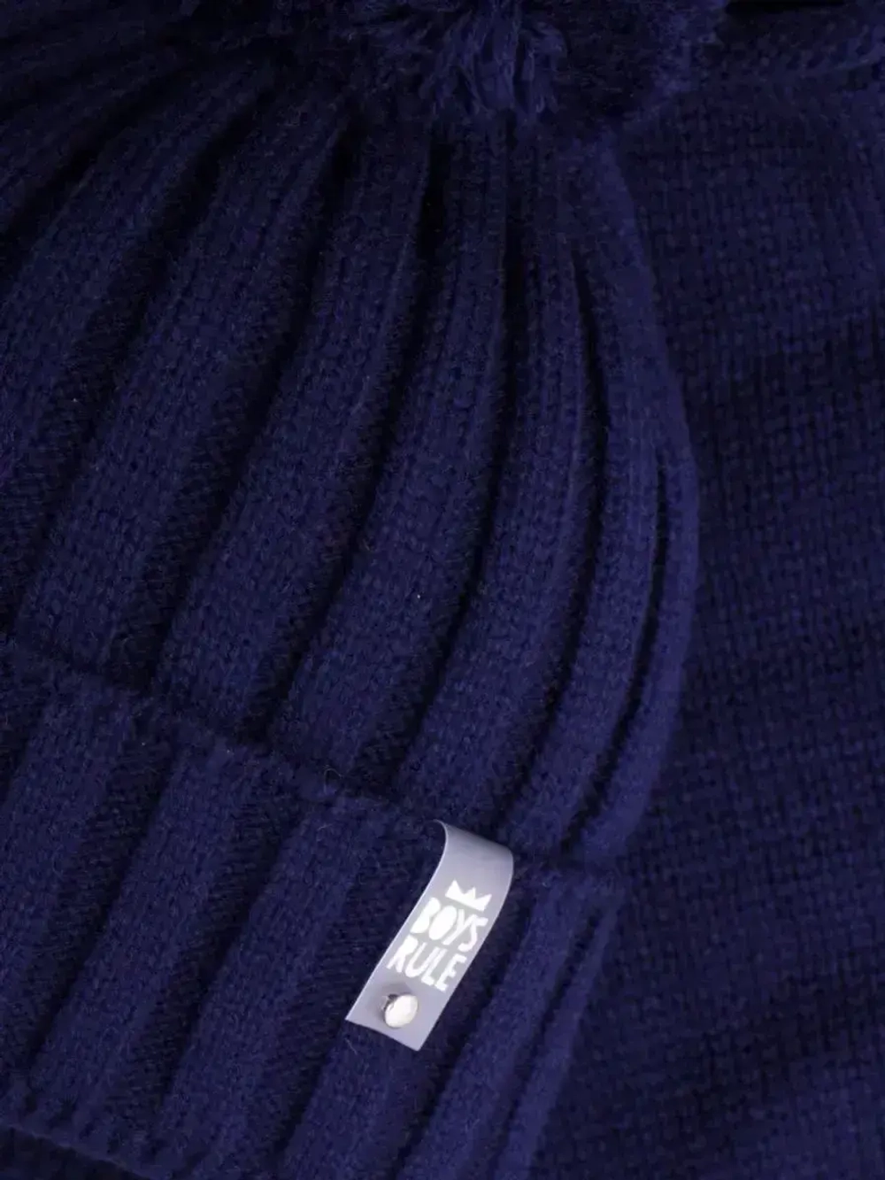 Шапка для мальчика осенняя вязаная и снуд