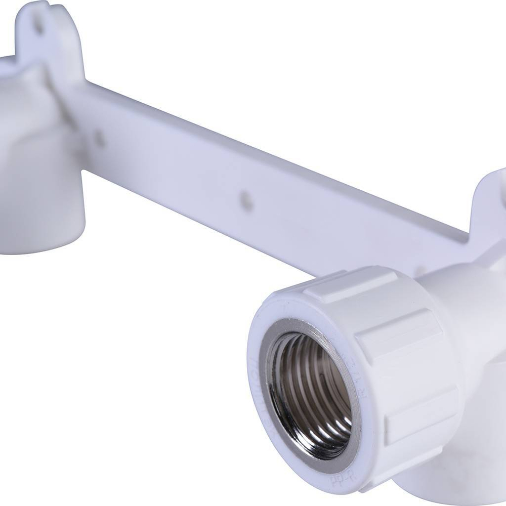 Настенный комплект с внутренней резьбой для смесителя 20х1/2"