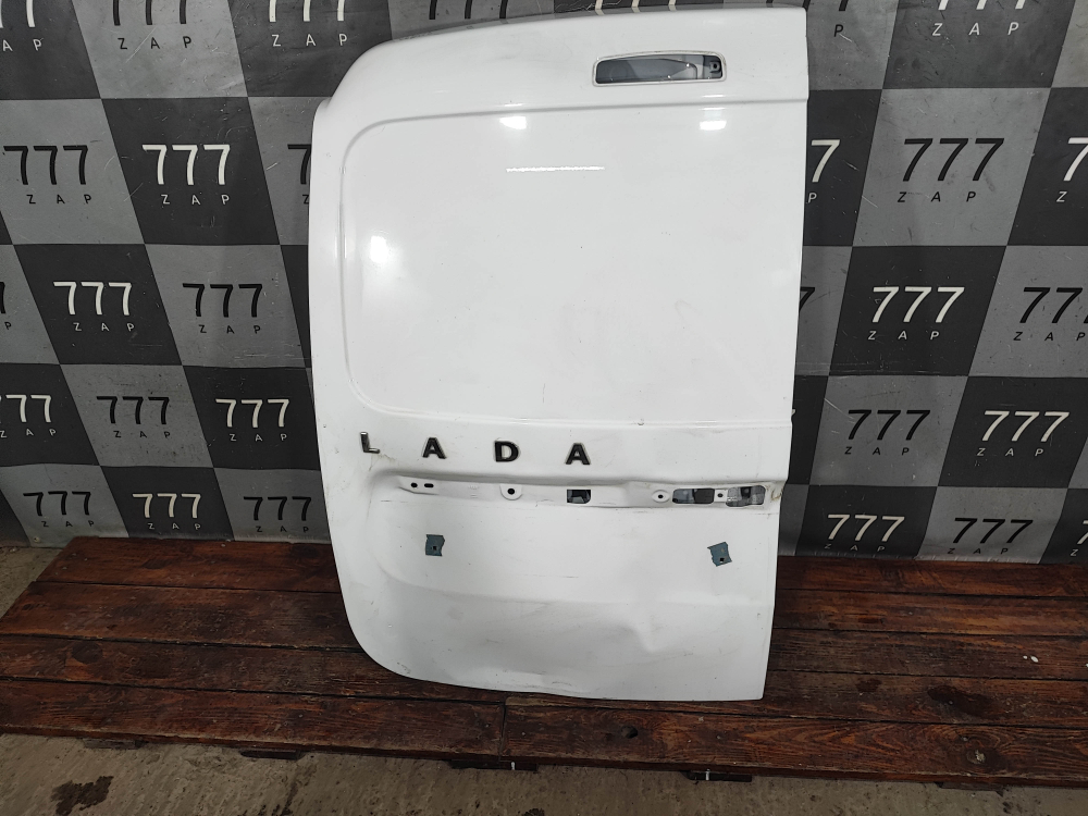 Дверь багажника левая Lada Largus 12-нв Б/У Оригинал 901010231R