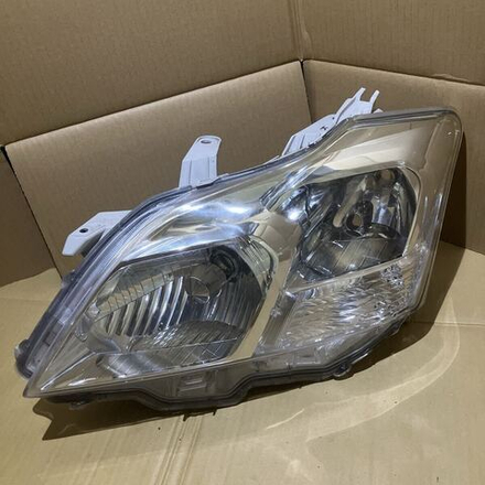 фара левая Toyota Premio ZRT260 265  20-457
