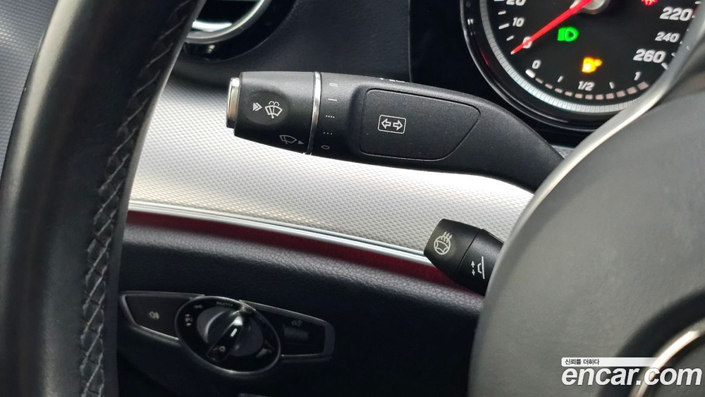 Mercedes-Benz E-Class W213 E300 Avangarde (10.2019)