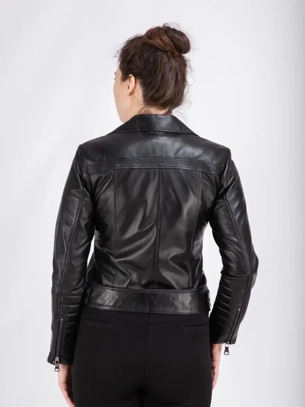 Косуха женская натуральная кожаная