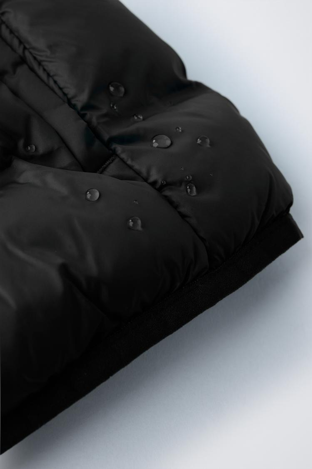 ZARA УЛЬТРАЛЕГКИЙ ЖИЛЕТ WATER REPELLENT, ЧЕРНЫЙ