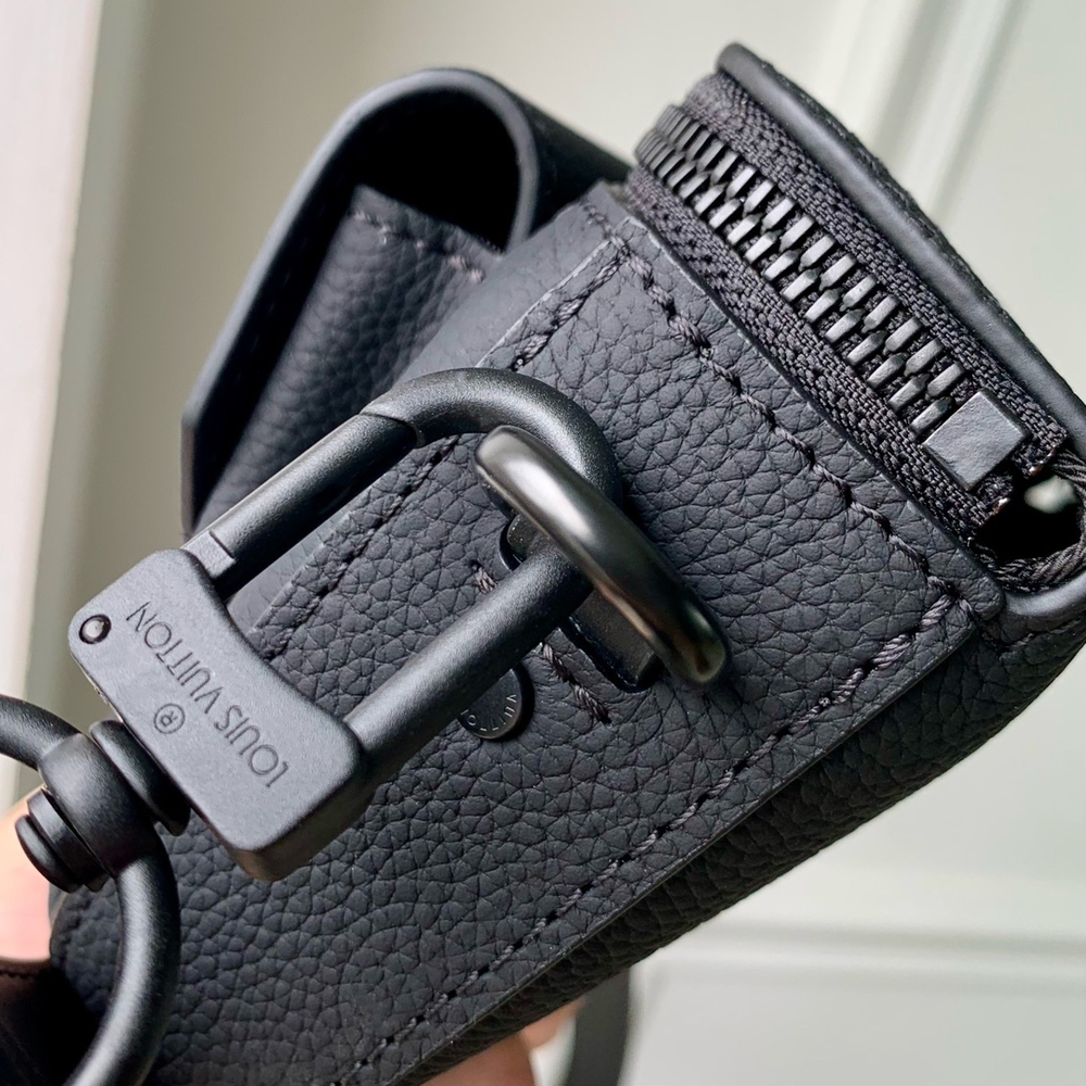 Louis Vuitton Pilot Wearable Wallet
