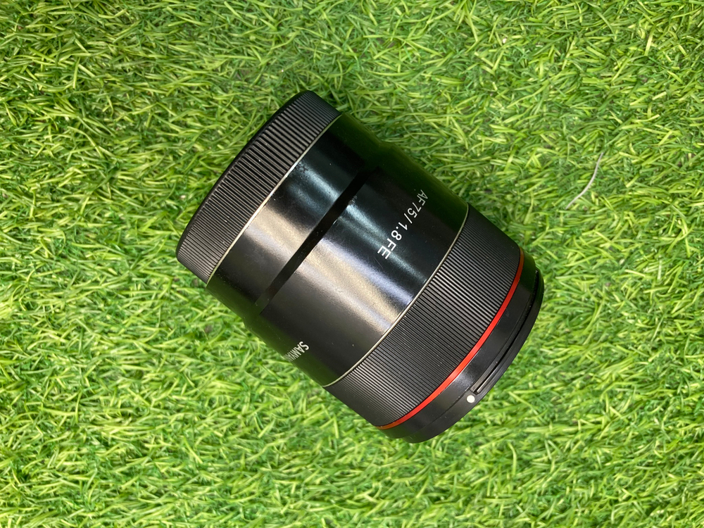 Samyang AF 75mm 1.8 Sony E