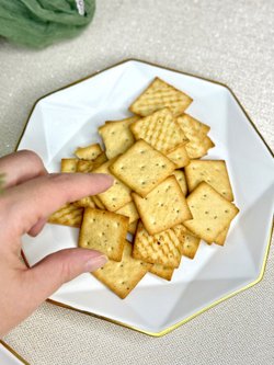 Печенье из печи крекер картофельный с зеленью 180гр