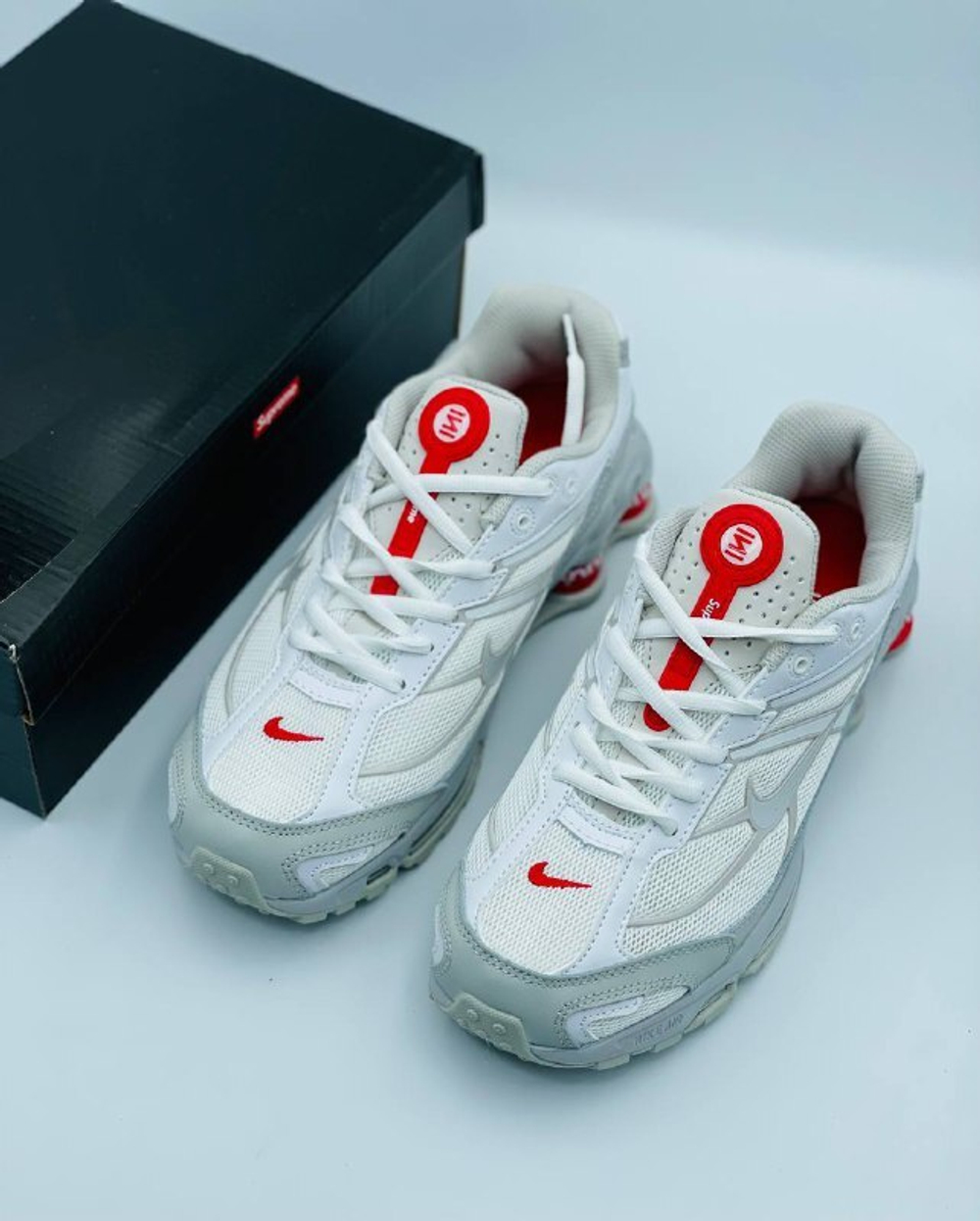 Кроссовки NIKE SHOX SUPREME