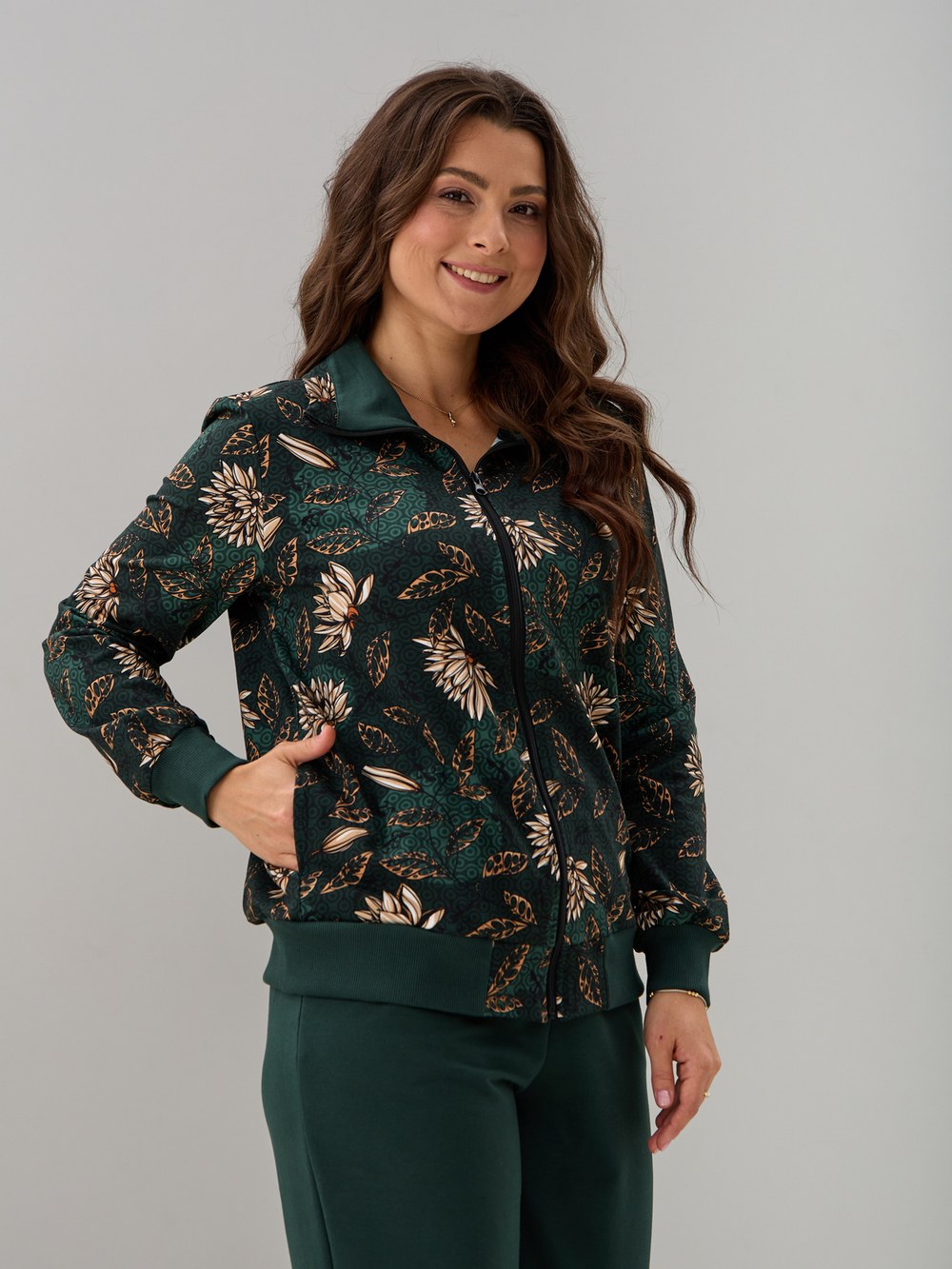 Костюм с брюками КБ-184/изумрудный-хризантемы