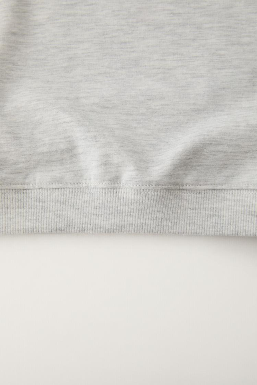 ZARA ОДНОТОННЫЙ КОМПЛЕКТ ИЗ ТОЛСТОВКИ И БРЮК ИЗ МЯГКОЙ ТКАНИ, СЕРЫЙ С МЕЛАНЖЕВЫМ ЭФФЕКТОМ