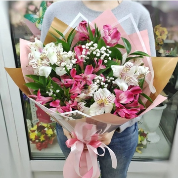 Букет из 7 альстромерий