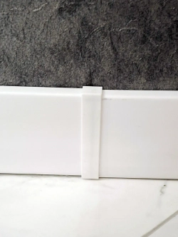 Соединитель-стык для плинтуса 100x16 мм, пластиковый - 4 шт.