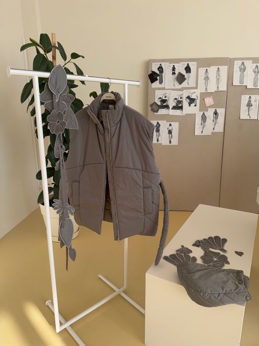 ЖИЛЕТ БОББИ СЕРЫЙ