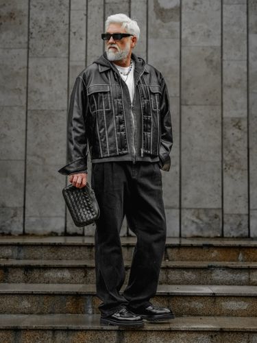 Кожаная куртка из эко-кожи